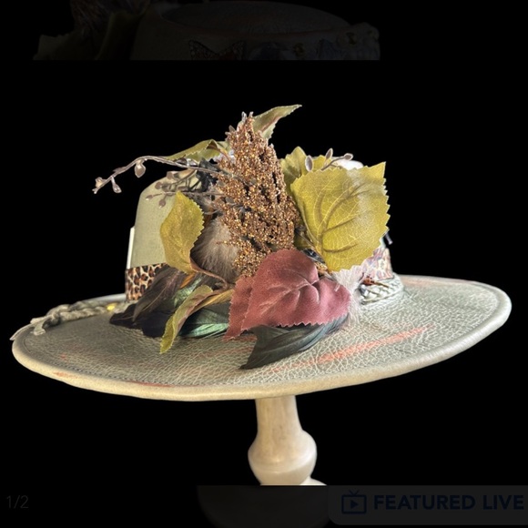 Containing Stars ⭐️ Garden Hat - Picture 2 of 2